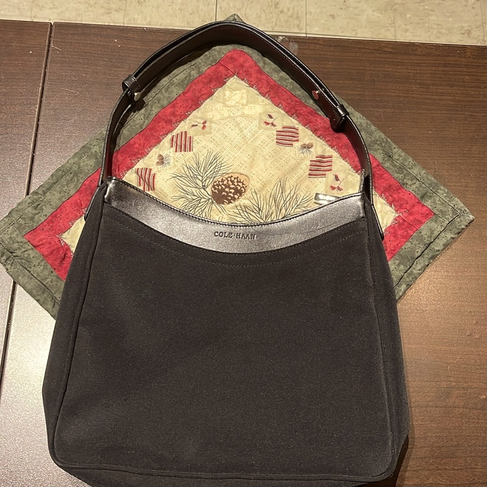 Cole Haan Simple Black Shoulder Bag❤️